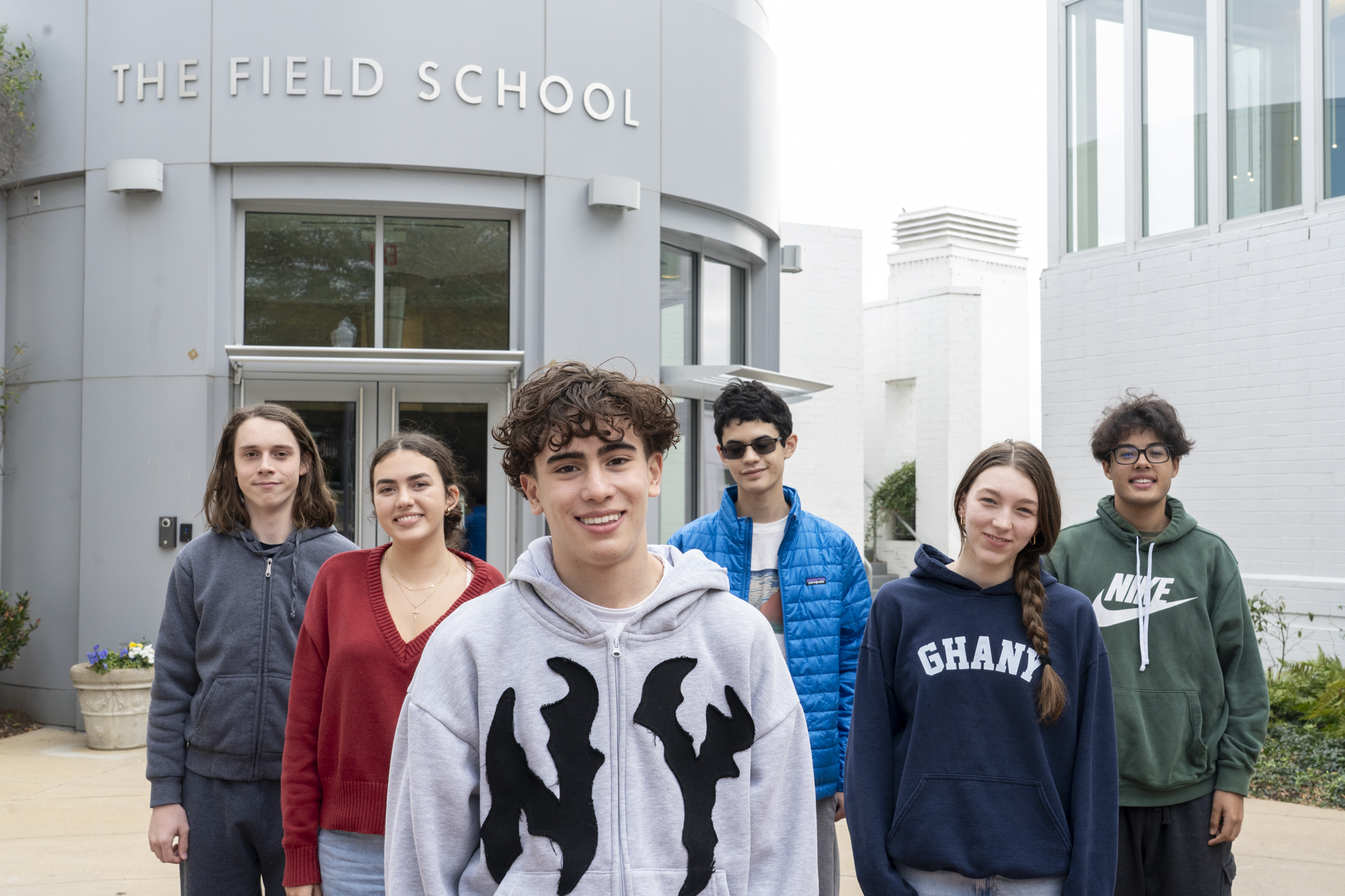 Students Don't Want to Go It Alone: Building Our AI Working Group Students Don't Want to Go It Alone: Building Our AI Working Group