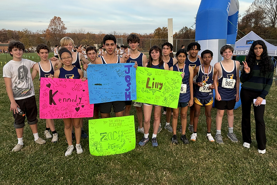 Cross Country Team Cheers on Fellow Athletes in Competition