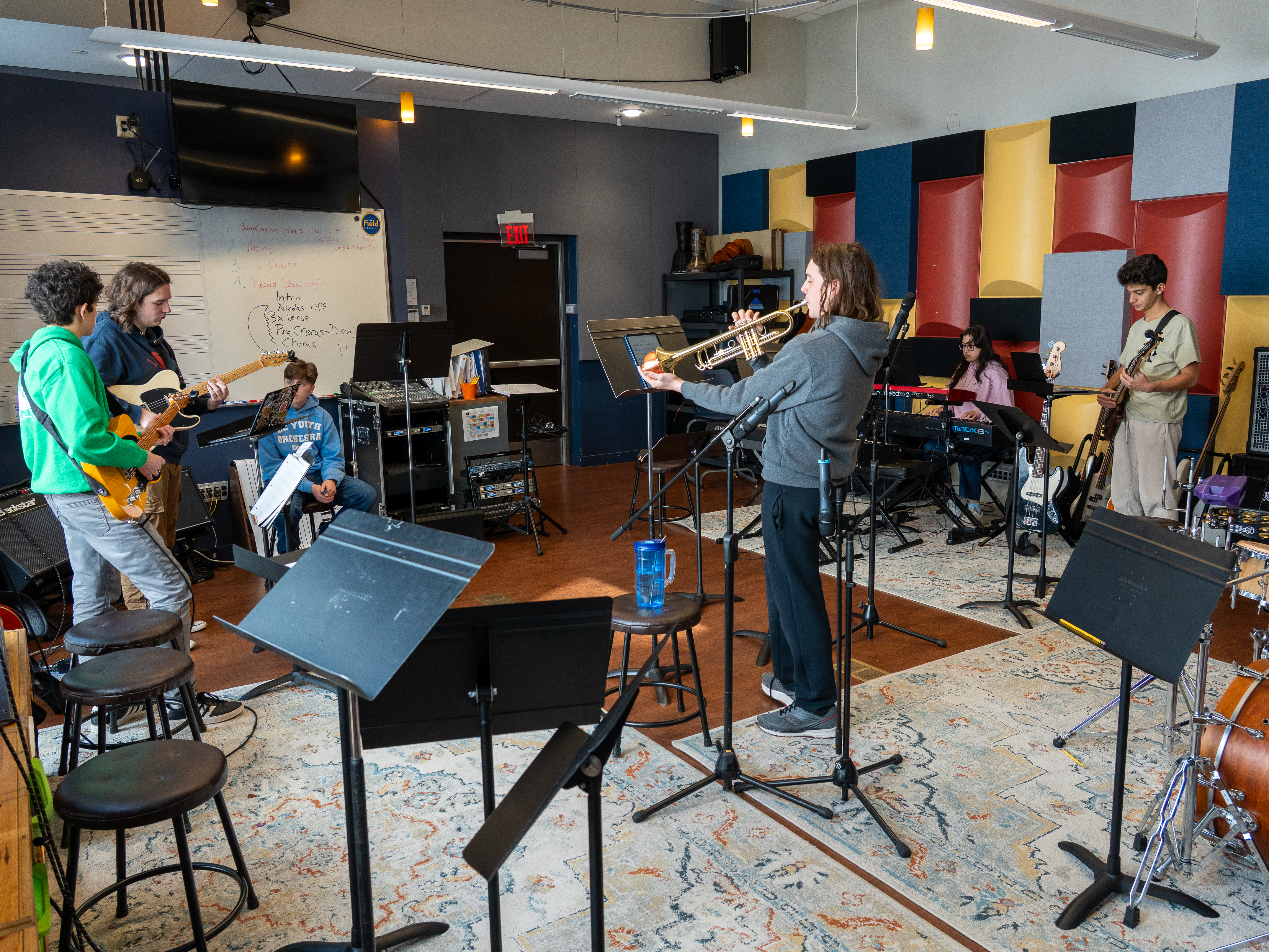 Students Bringing 1930s Jazz to Life in Arsenic & Old Lace