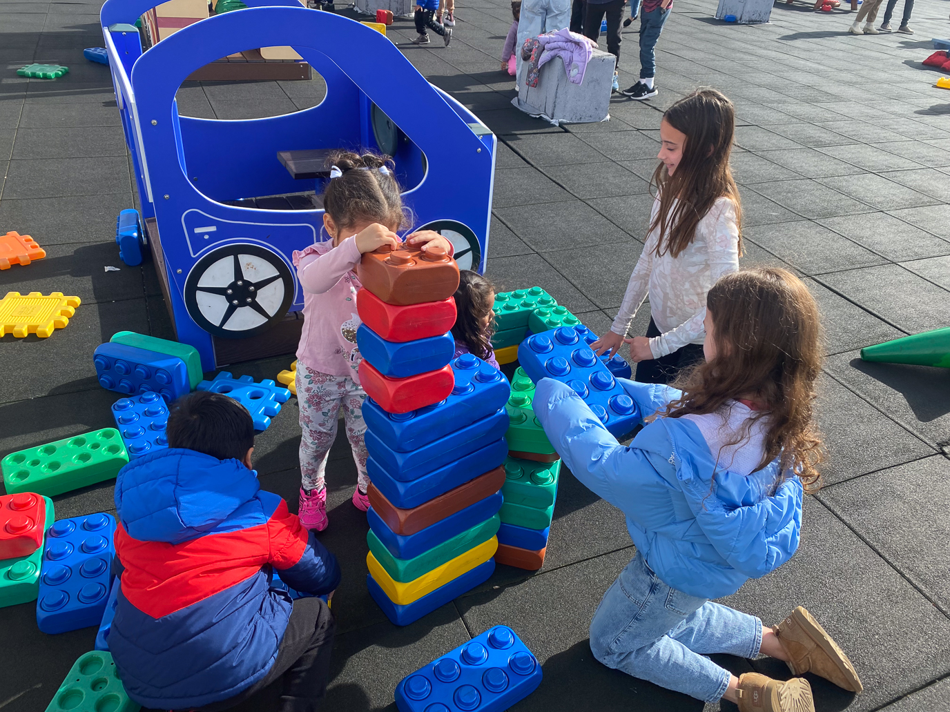 Building Connections in a Multicultural Setting Building Connections in a Multicultural Setting